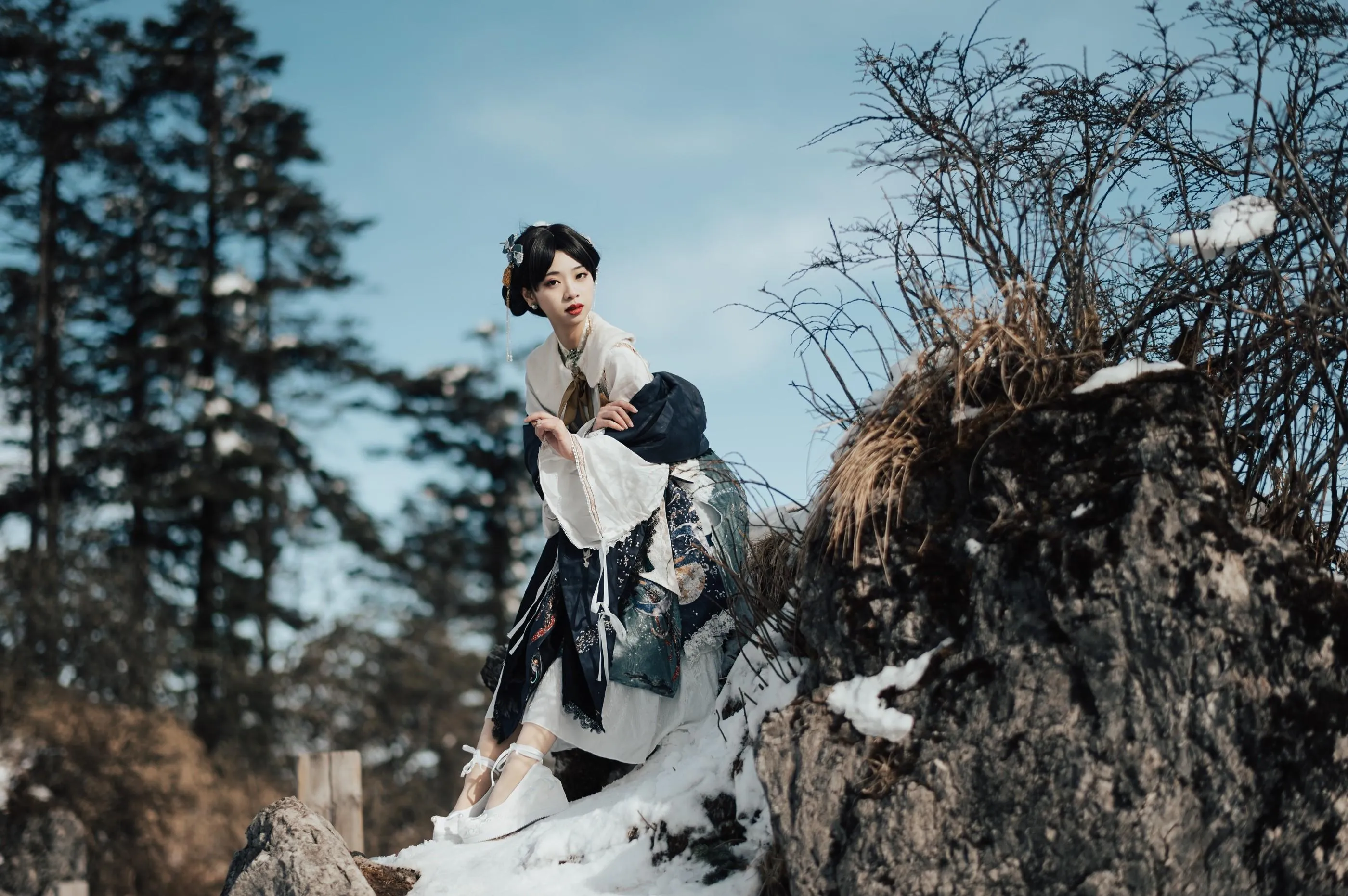 [艺图语] 2022.05.18 南山雪 池子 [22P]插图